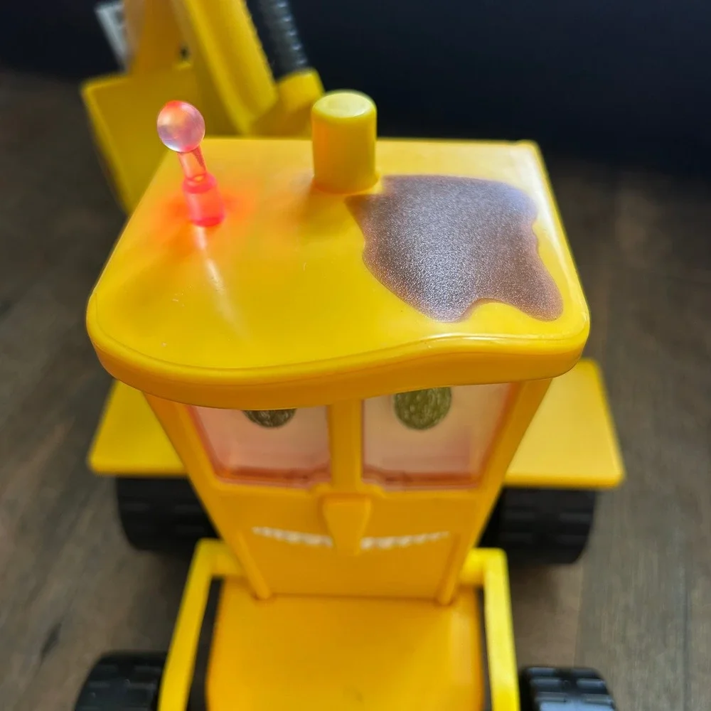 Just Play The Stinky and Dirty Show Dirty Large Backhoe Lights and Sounds